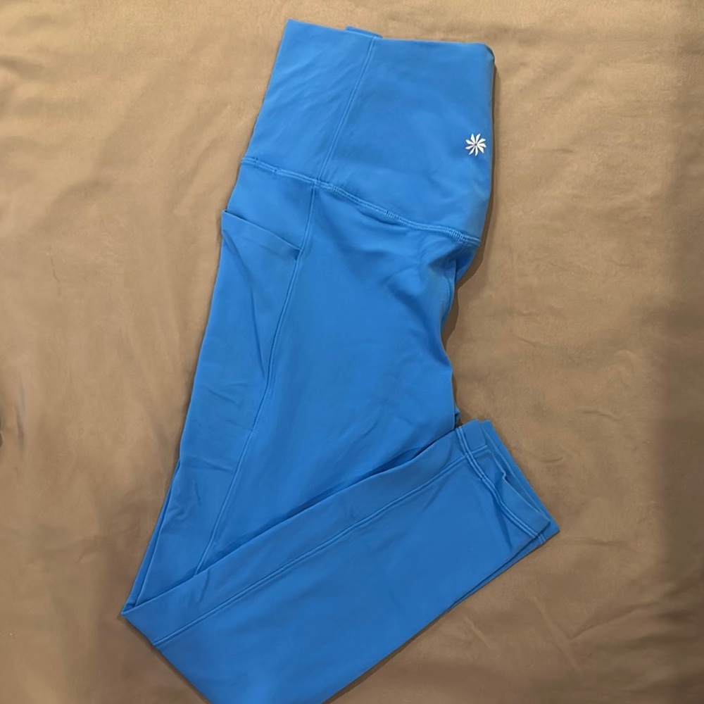 Athleta salutation 7/8 leggings